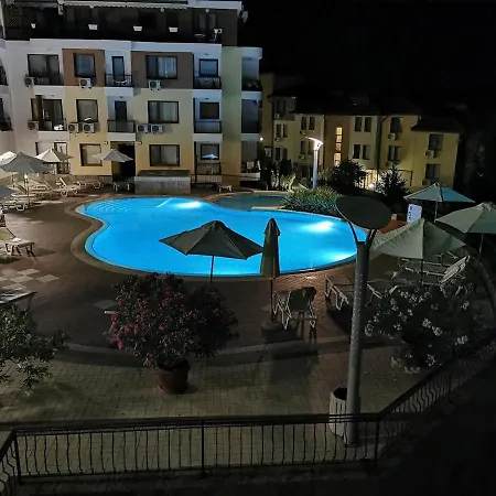 Garden Of Eden Panorama Apartman Szveti Vlasz
