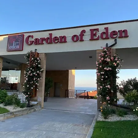 Garden Of Eden Panorama Szveti Vlasz